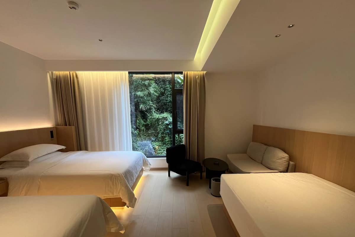 Comfort Triple Room