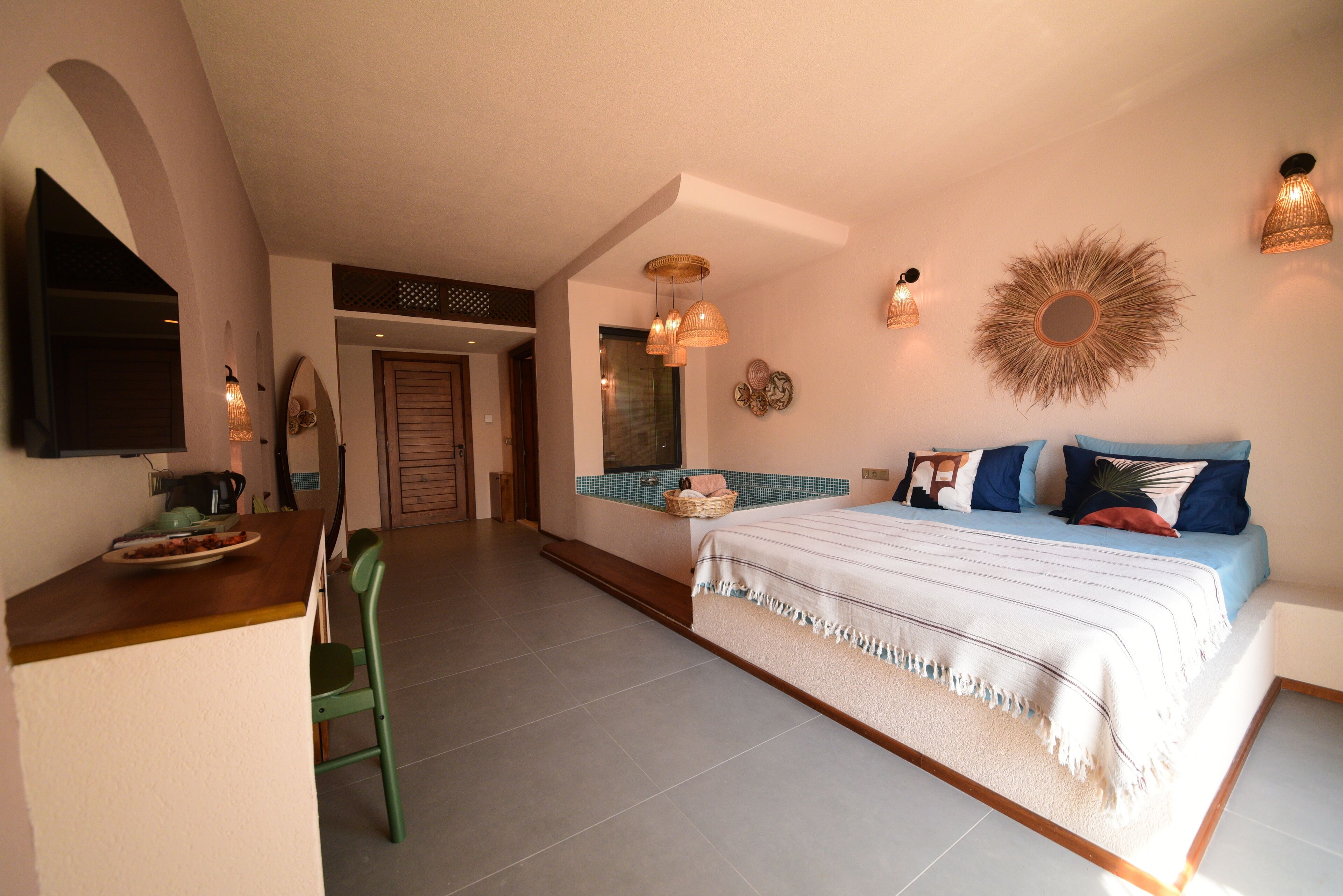 exclusive double room | premium bedding, down duvets, free minibar items, in-room safe