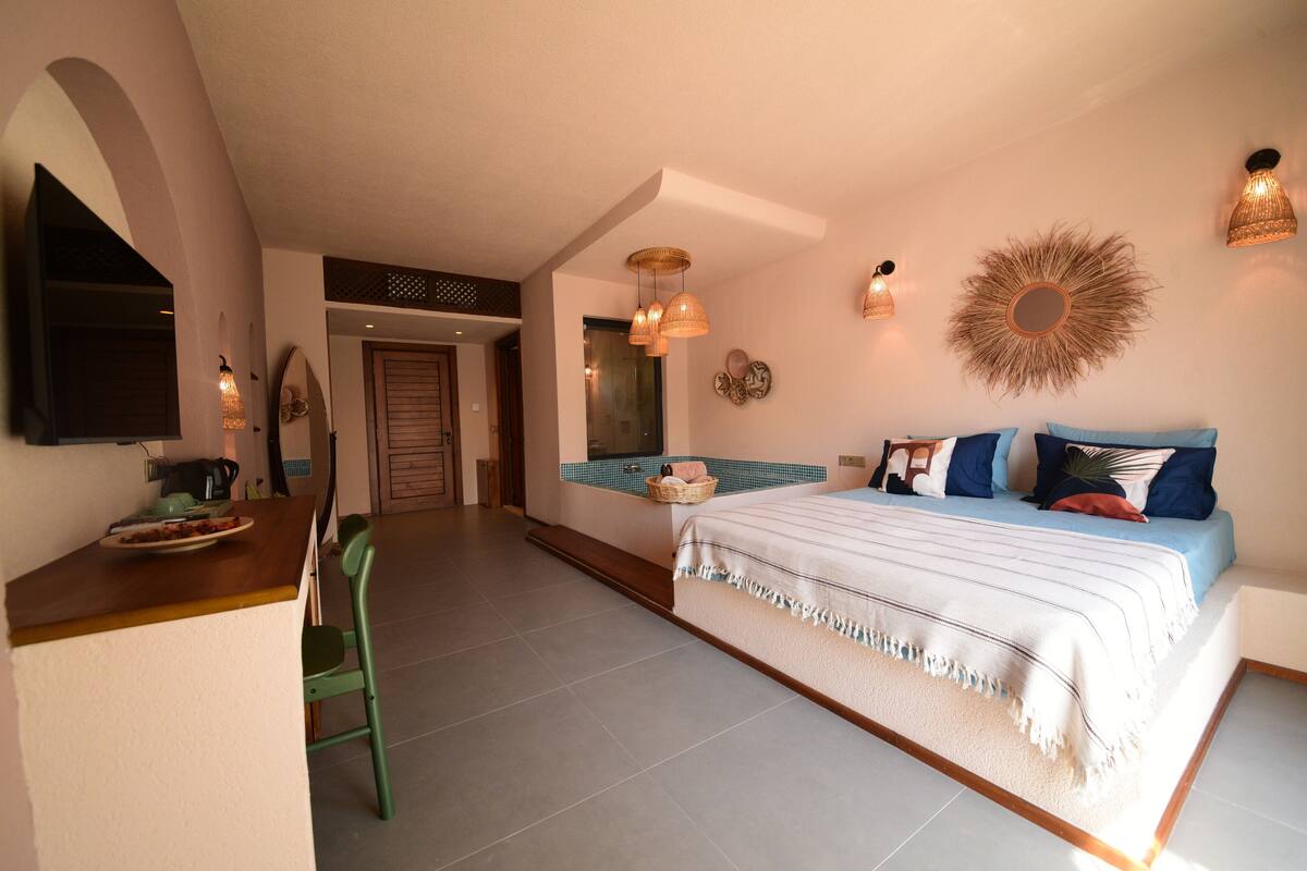 exclusive double room | premium bedding, down duvets, free minibar items, in-room safe