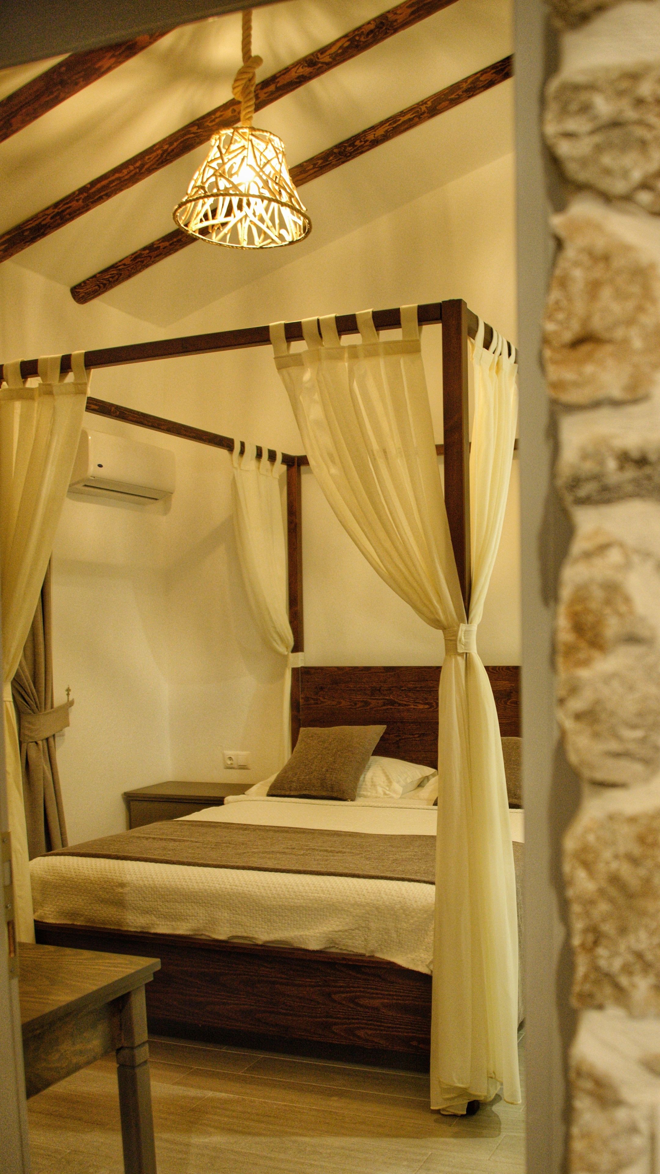 exclusive villa | premium bedding, down duvets, free minibar items, in-room safe