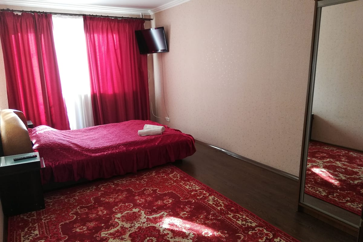 2 Rooms apartments on str. Porika 18 Vishenka district. | 1 bedroom, premium bedding, iron/ironing board