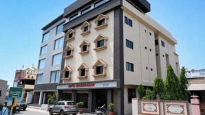 Front of property - Hotel Baidyanath (Deoghar)
