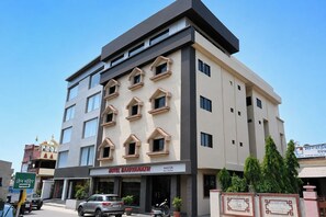 Front of property - Hotel Baidyanath (Deoghar)