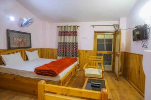 Eco Deluxe Room | Rollaway beds, bed sheets - V Resorts Royal Homestay Jhimar (Bhikyasain)
