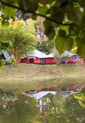 Property grounds - Kadkani Riverside Resort (Virajpet)