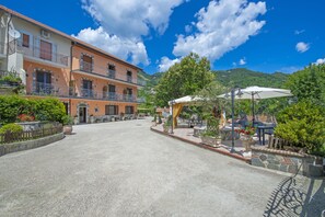 Courtyard - B&B Il Girasole (Agerola)
