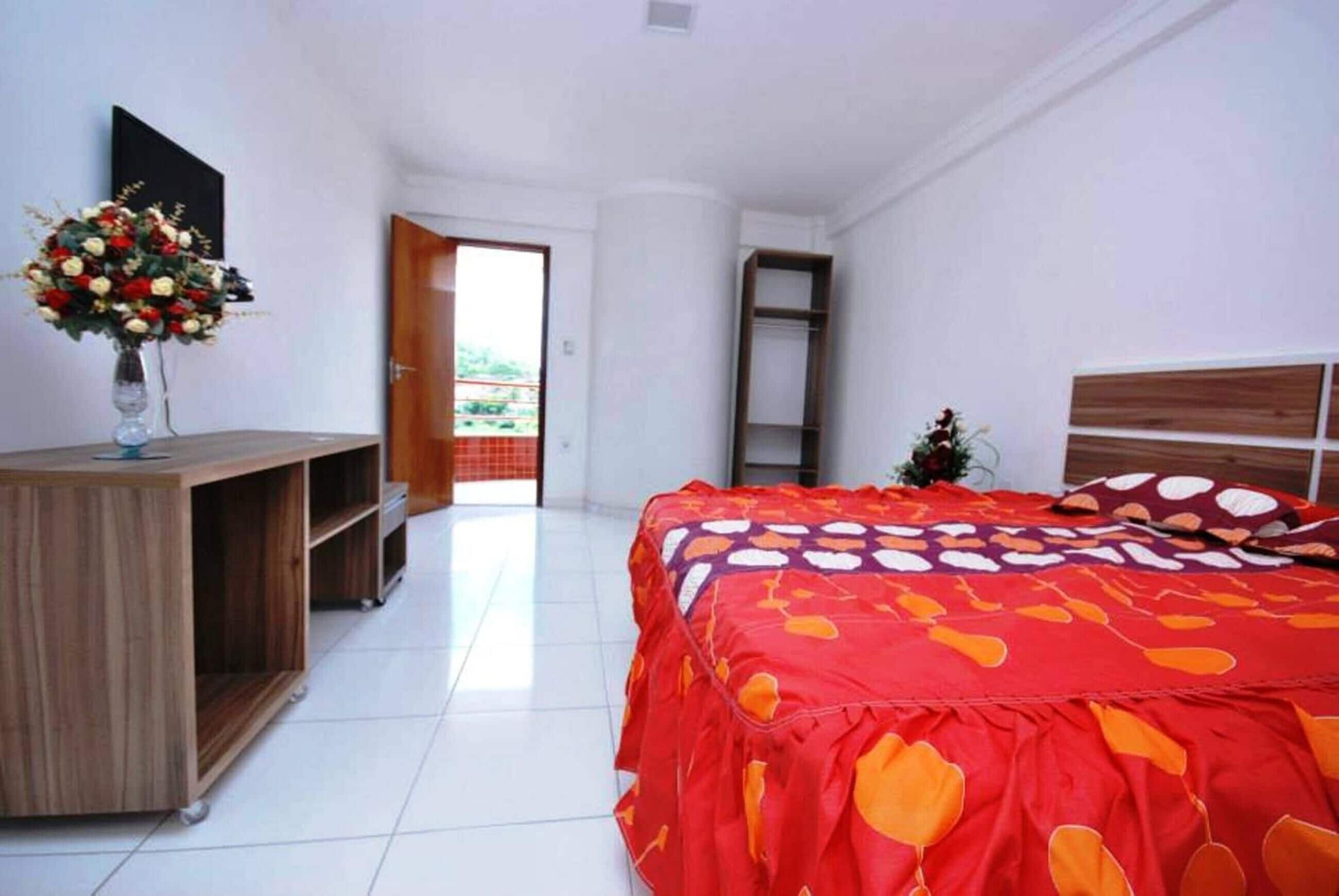 In-room safe, iron/ironing board, free WiFi, bed sheets