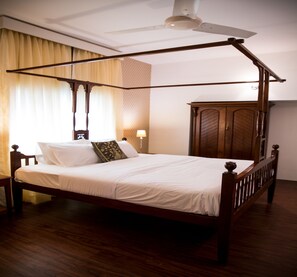 Deluxe Room, 1 Double Bed, Non Smoking | 6 bedrooms, Egyptian cotton sheets, premium bedding, down comforters - Ikhaya Artisanal Boutique House (Chennai)