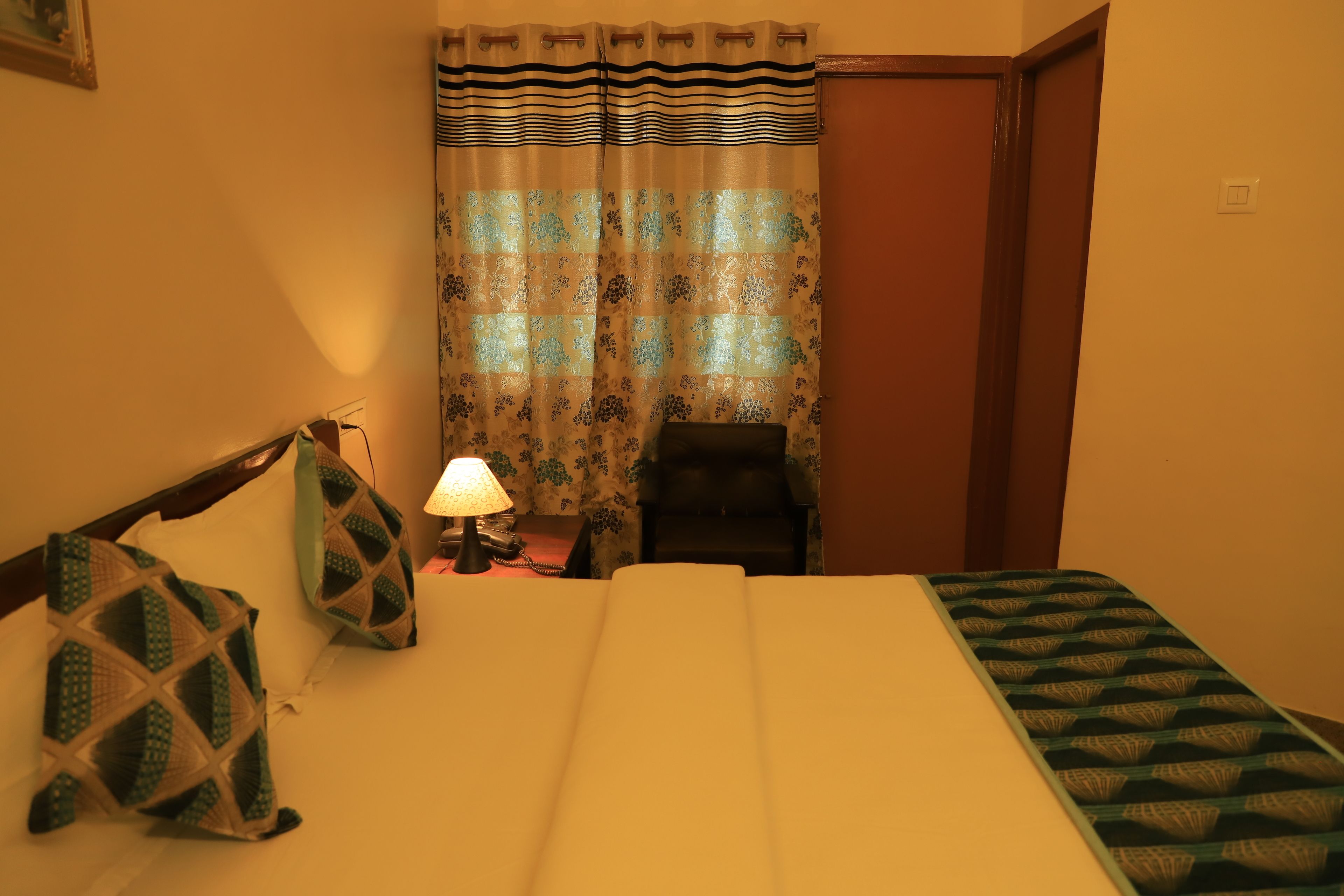 executive room, 1 king bed, non smoking, city view | 1 bedroom, egyptian cotton sheets, premium bedding, pillow-top beds