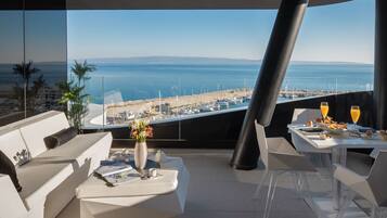 Deluxe Suite, 2 Bedrooms, Sea View | View from room