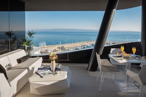 Deluxe Süit, 2 Yatak Odası, Deniz Manzaralı | Odadan manzara