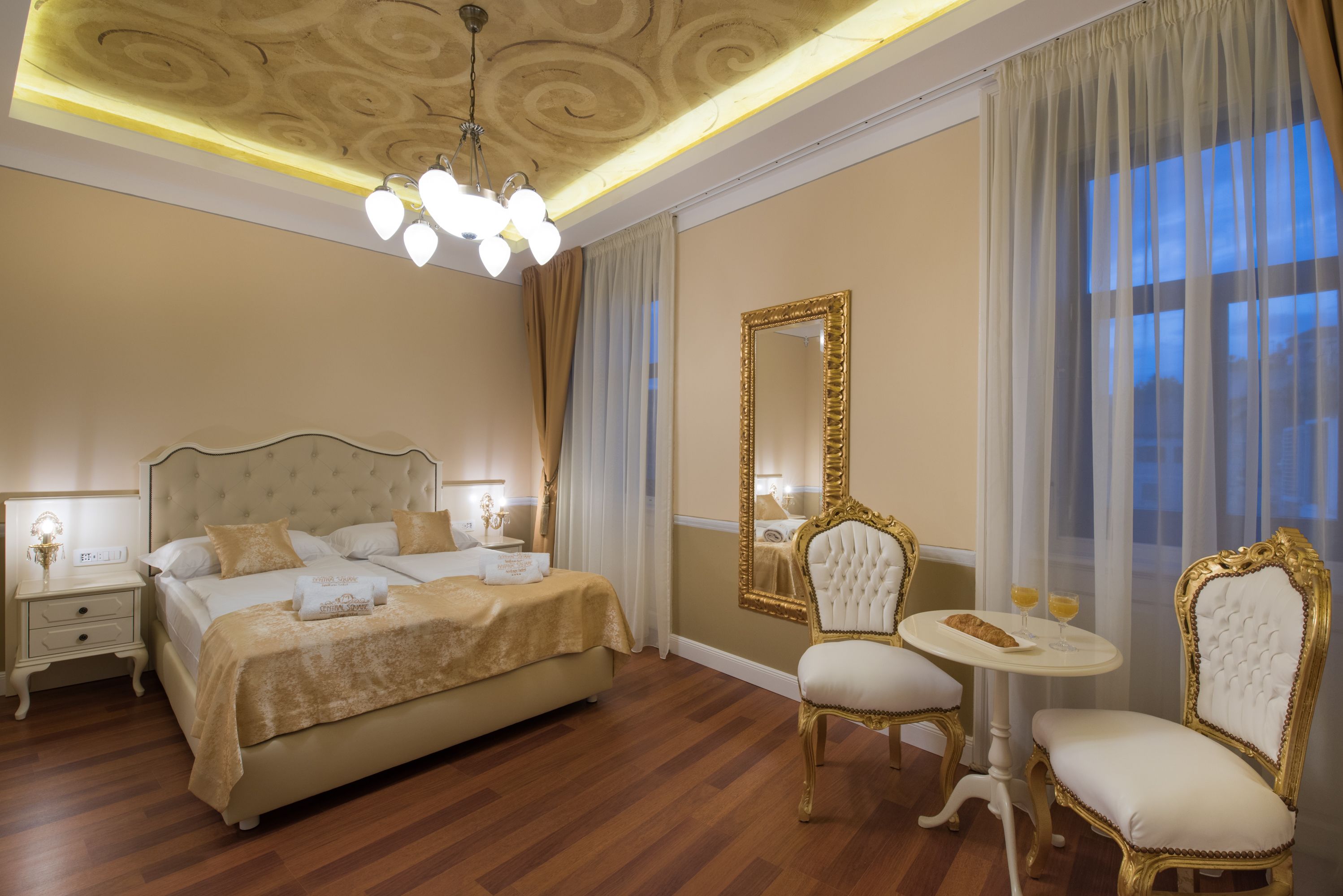 1 bedroom, hypo-allergenic bedding, minibar, in-room safe