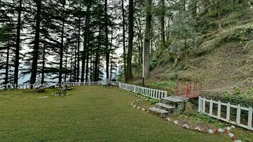 Villa clásica, 1 cama de matrimonio grande, no fumadores, vistas al valle | Vistas al jardín