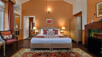 Imperial Room | Egyptian cotton sheets, premium bedding, pillowtop beds, free minibar