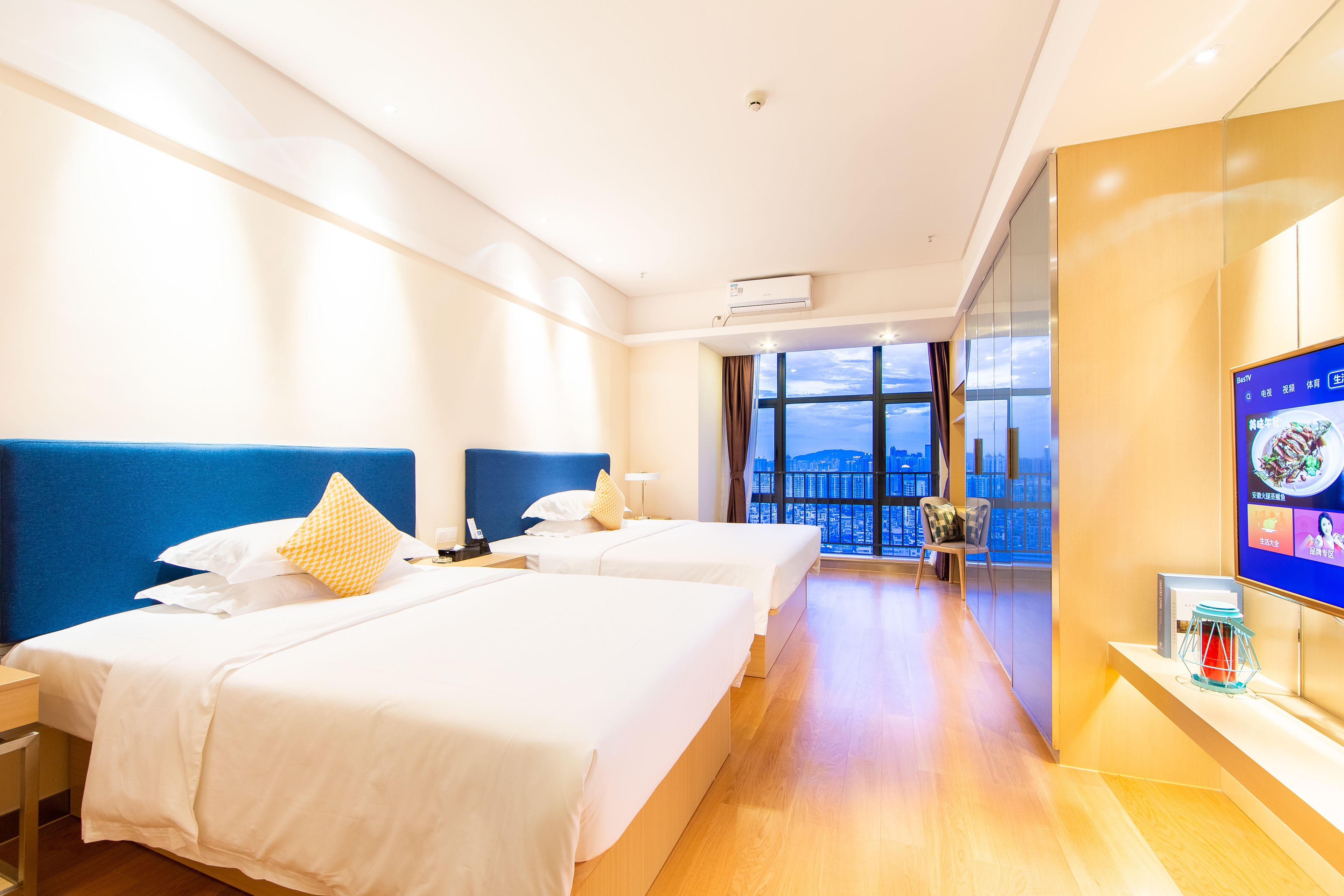 高級雙床房 | 獨特裝潢、布置獨特、書桌、遮光布/窗簾