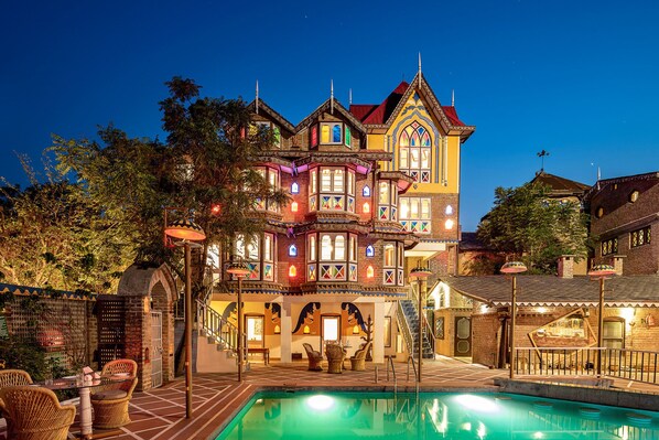 Front of property – evening/night