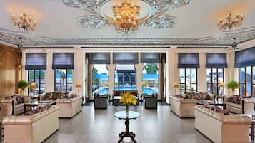 Mittagessen und Abendessen