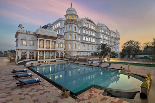 Noormahal, Delhi NCR Karnal, Autograph Collection