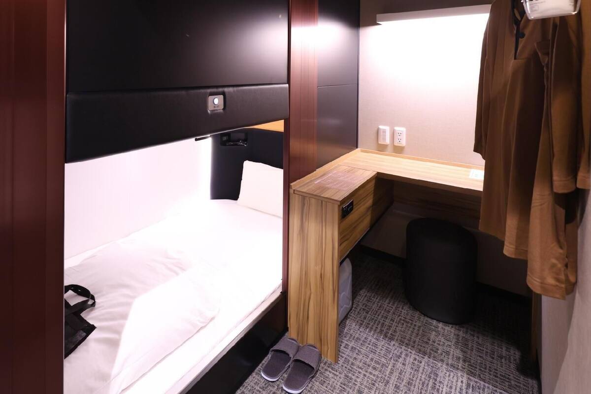 Down duvets, in-room safe, blackout curtains