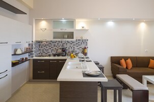 Apartamento, 1 habitación, balcón, vistas a la colina | Escritorio, espacio para trabajar con un portátil, wifi gratis