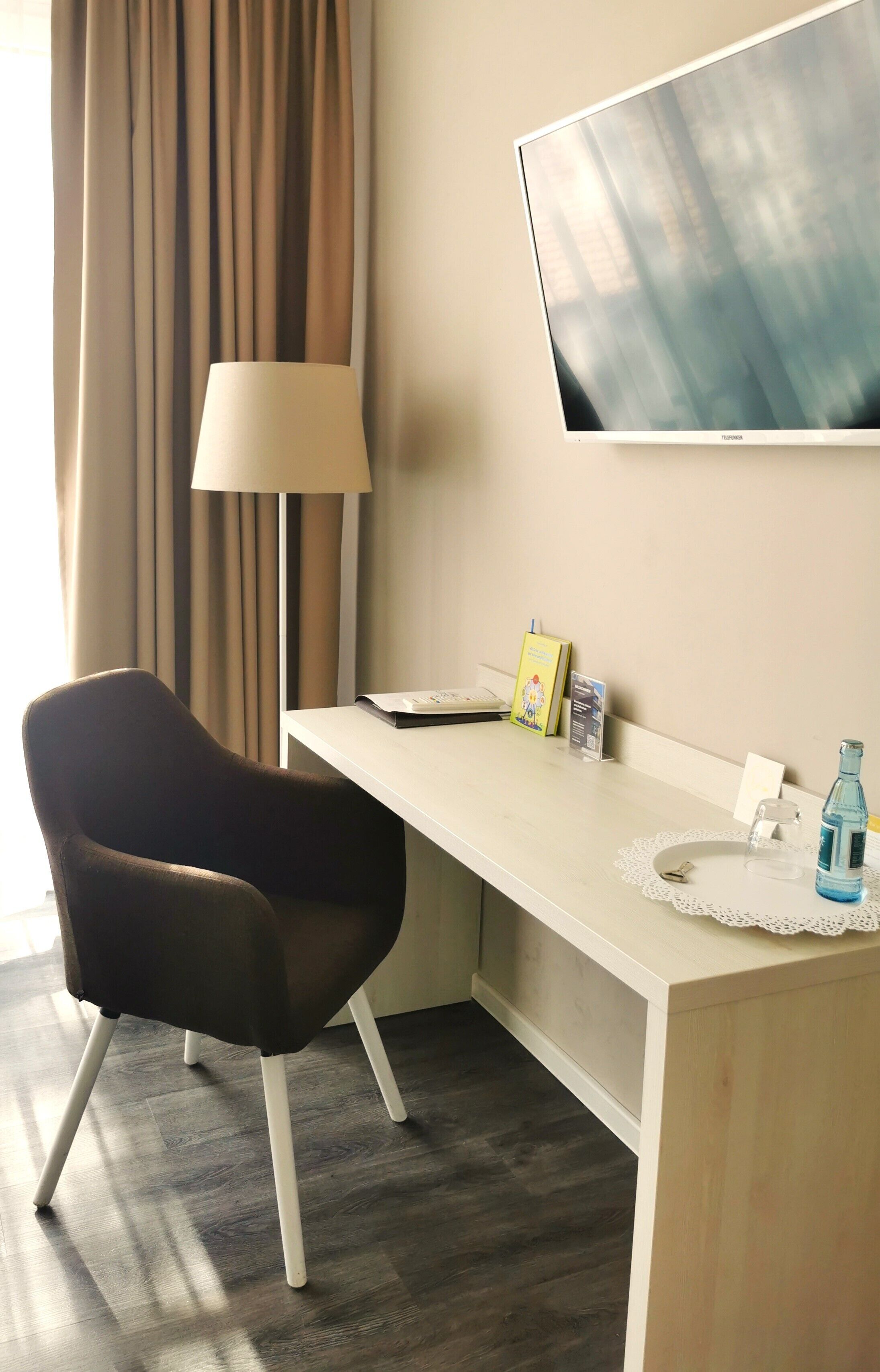 hypo-allergenic bedding, in-room safe, desk, laptop workspace