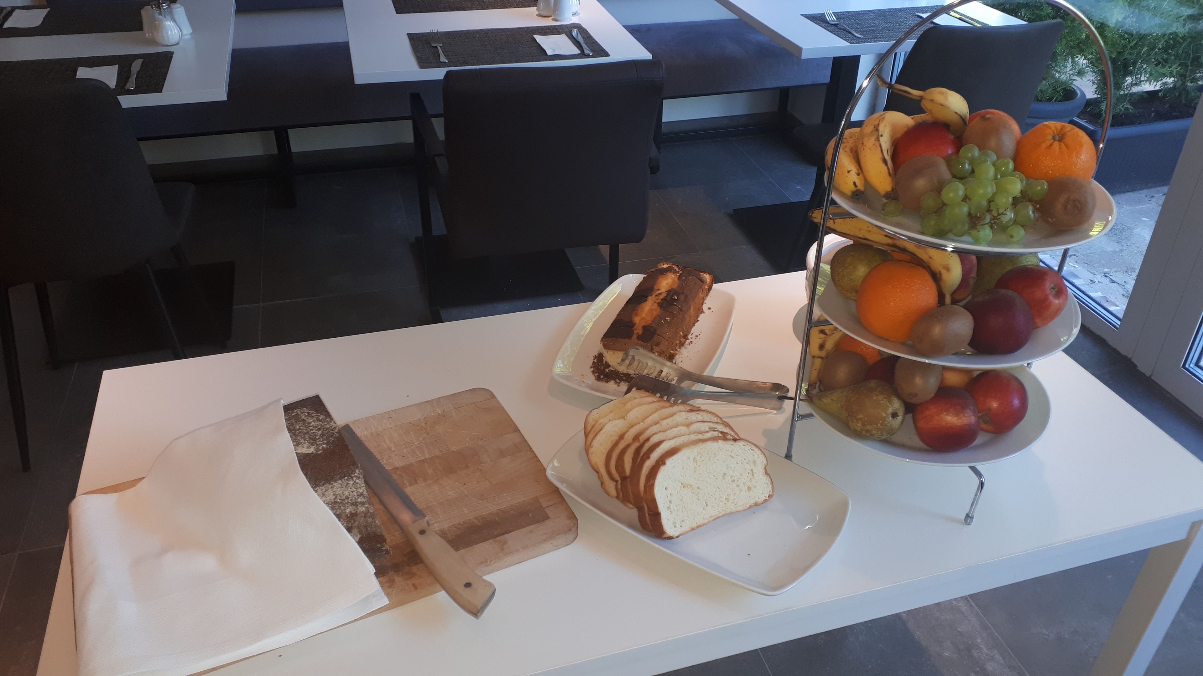 daily buffet breakfast (eur 11.00 per person)