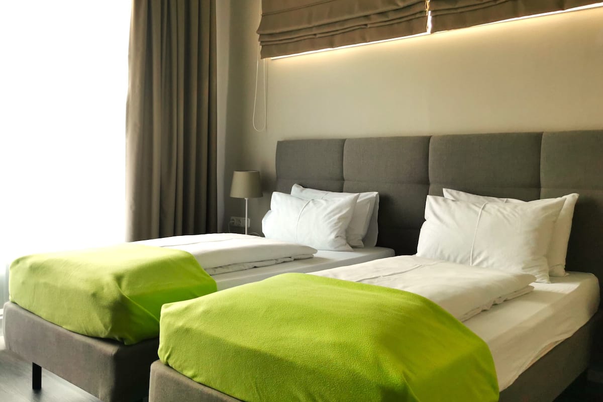 comfort room | hypo-allergenic bedding, in-room safe, desk, laptop workspace