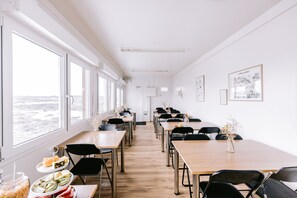 Tägliches inbegriffenes Frühstücksbuffet