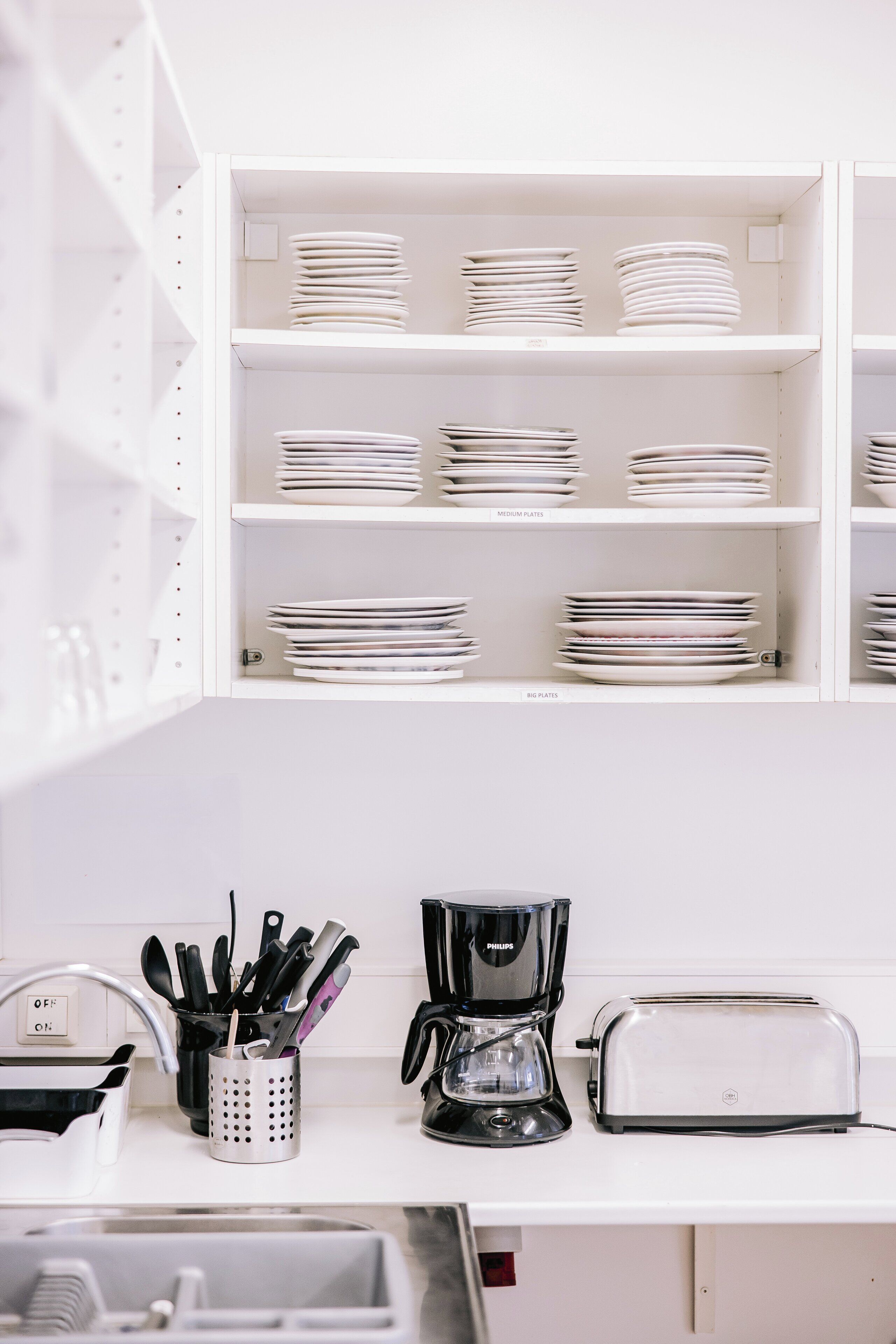 冰箱、微波炉、烤箱、炉灶