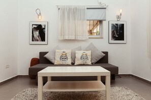 Appartement Design, 1 chambre | Coin séjour | Télévision à écran plat