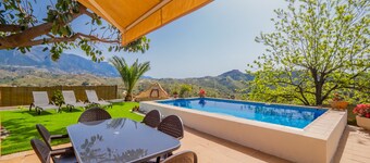 Cubo's Finca River Retreat High Privacy / free wifi / private pool / privacy