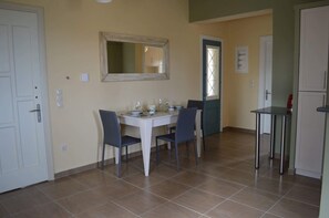 Apartamento | Opções para refeição no quarto