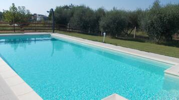 Piscina stagionale all'aperto
