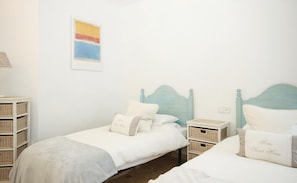 2 bedrooms, free WiFi, bed sheets