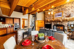 Interior - Perfect for Big Groups, Luxury Amenities! 4 Masters + Lofts (Park City)