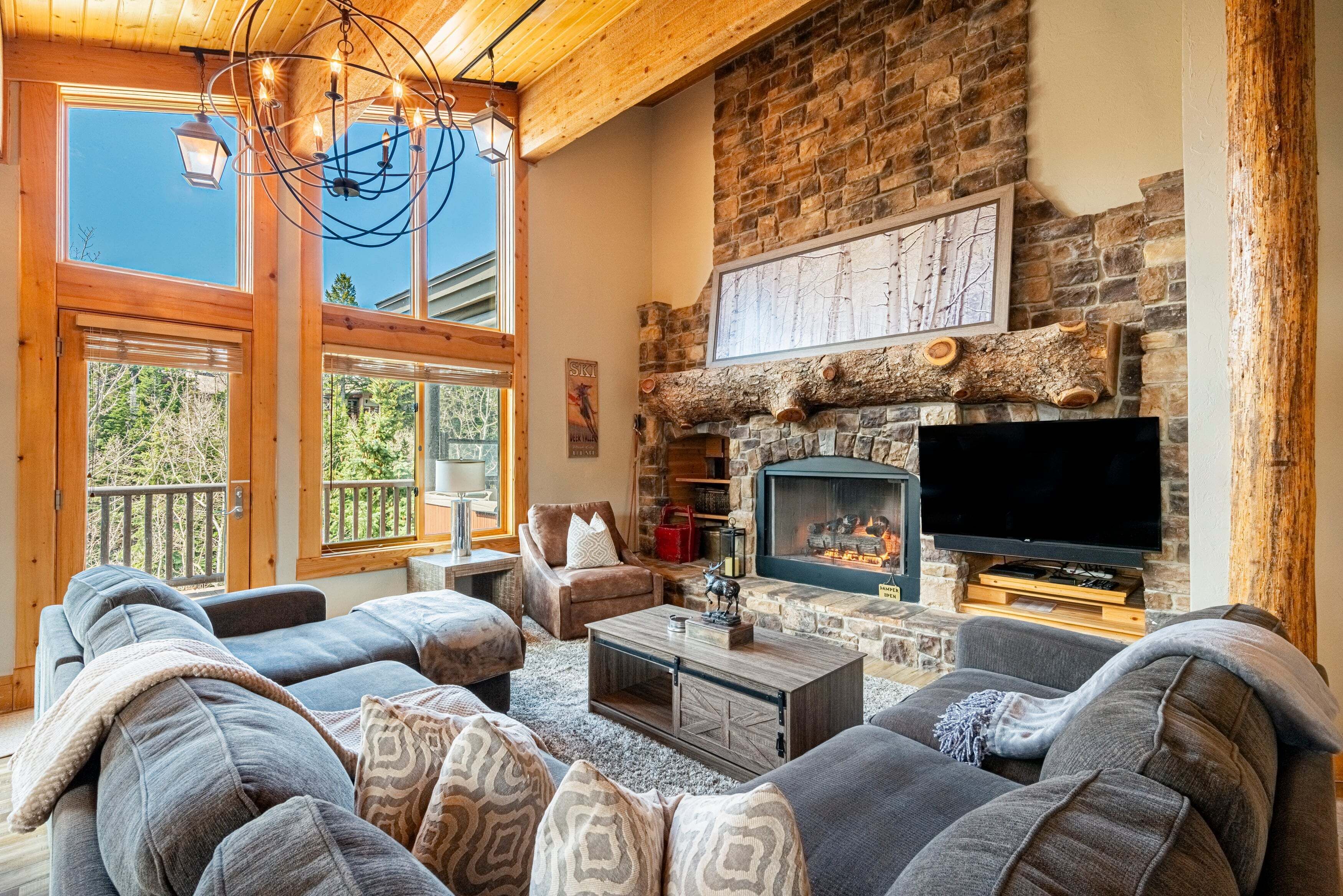 TV, fireplace, DVD player