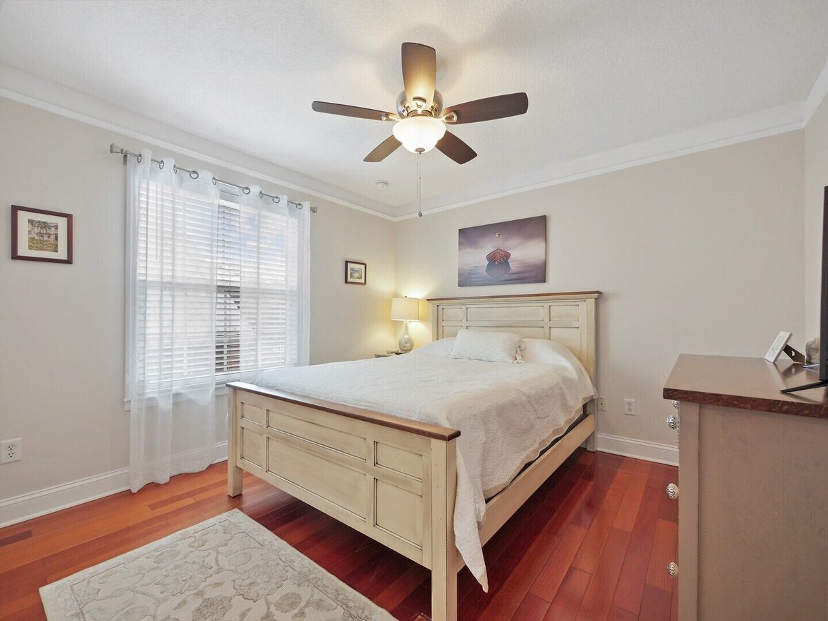 Photo 18 of Lions Bridge: Modern 3 bedroom Home in Historic Lincolnville - walk to Historic