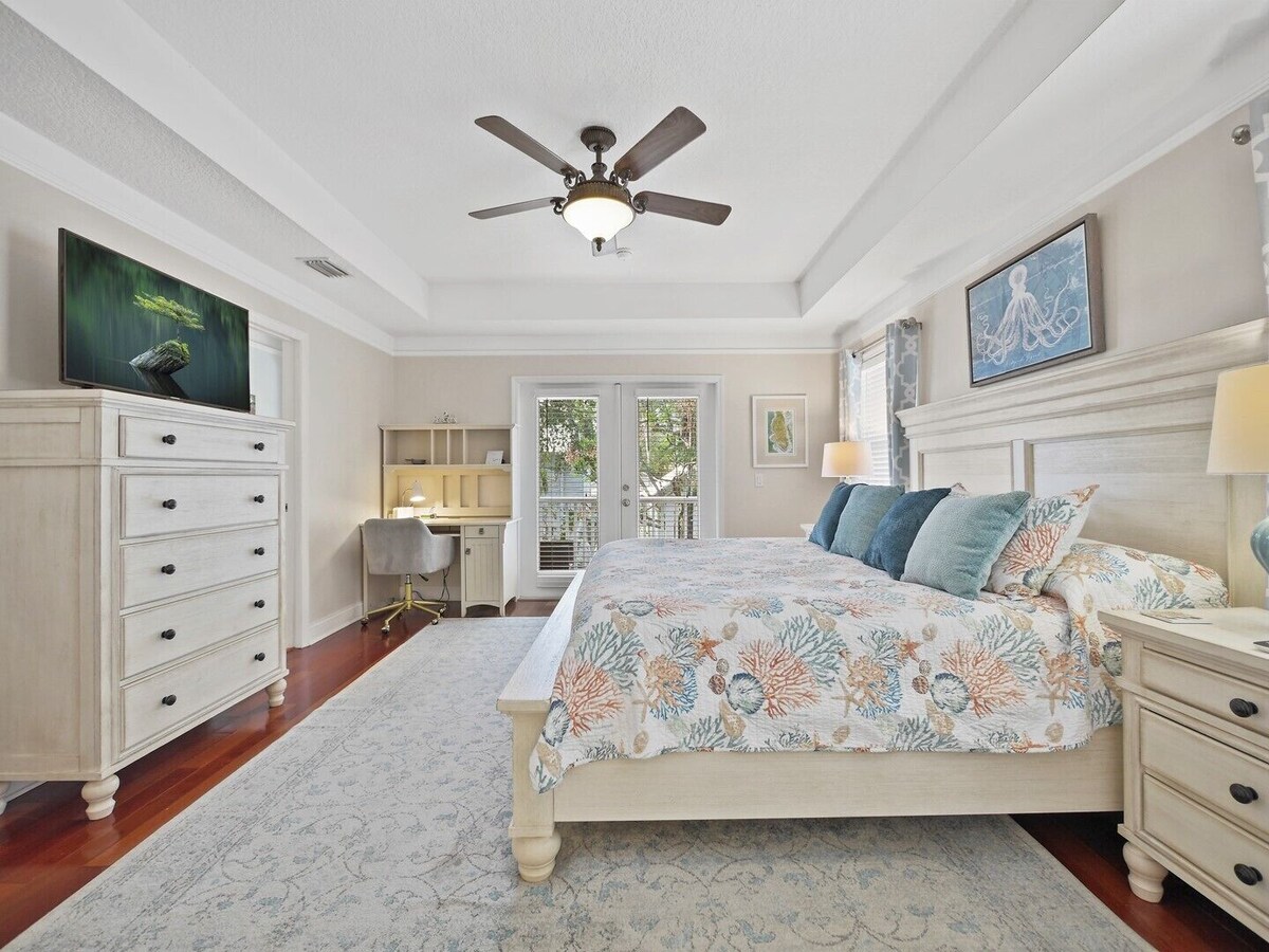 Photo 14 of Lions Bridge: Modern 3 bedroom Home in Historic Lincolnville - walk to Historic