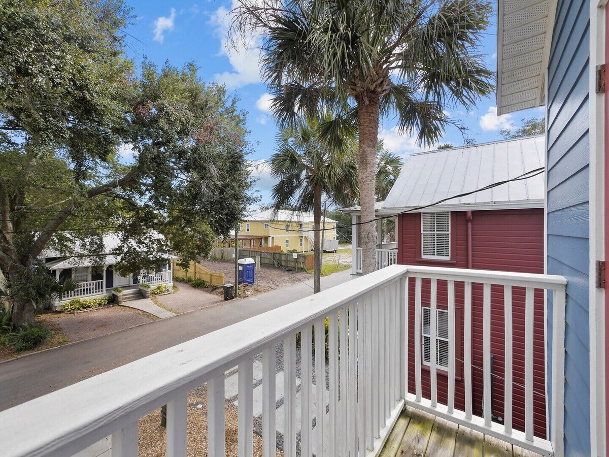 Photo 22 of Lions Bridge: Modern 3 bedroom Home in Historic Lincolnville - walk to Historic