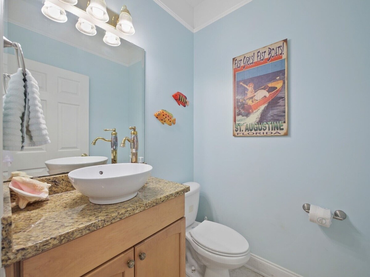 Photo 11 of Lions Bridge: Modern 3 bedroom Home in Historic Lincolnville - walk to Historic