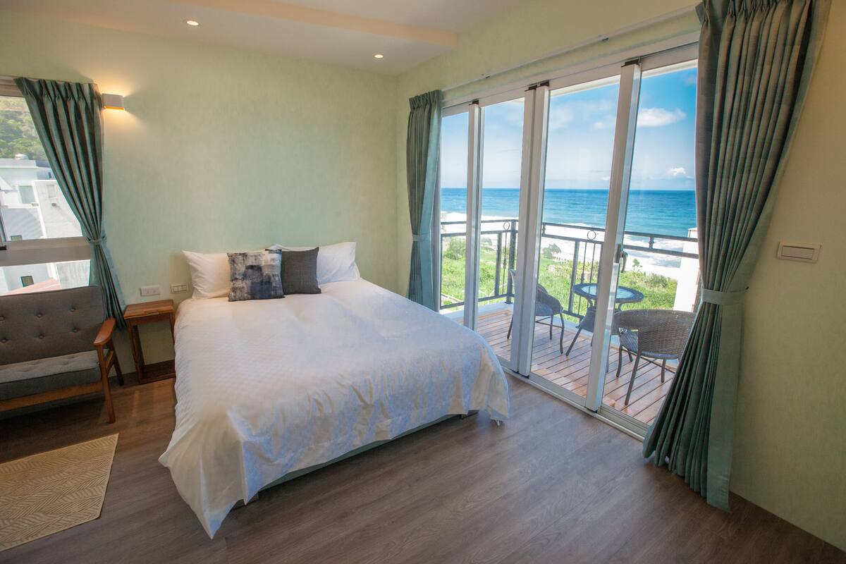Panoramic Room, Multiple Beds, Non Smoking, Ocean View | Blackout curtains, free WiFi, bed sheets