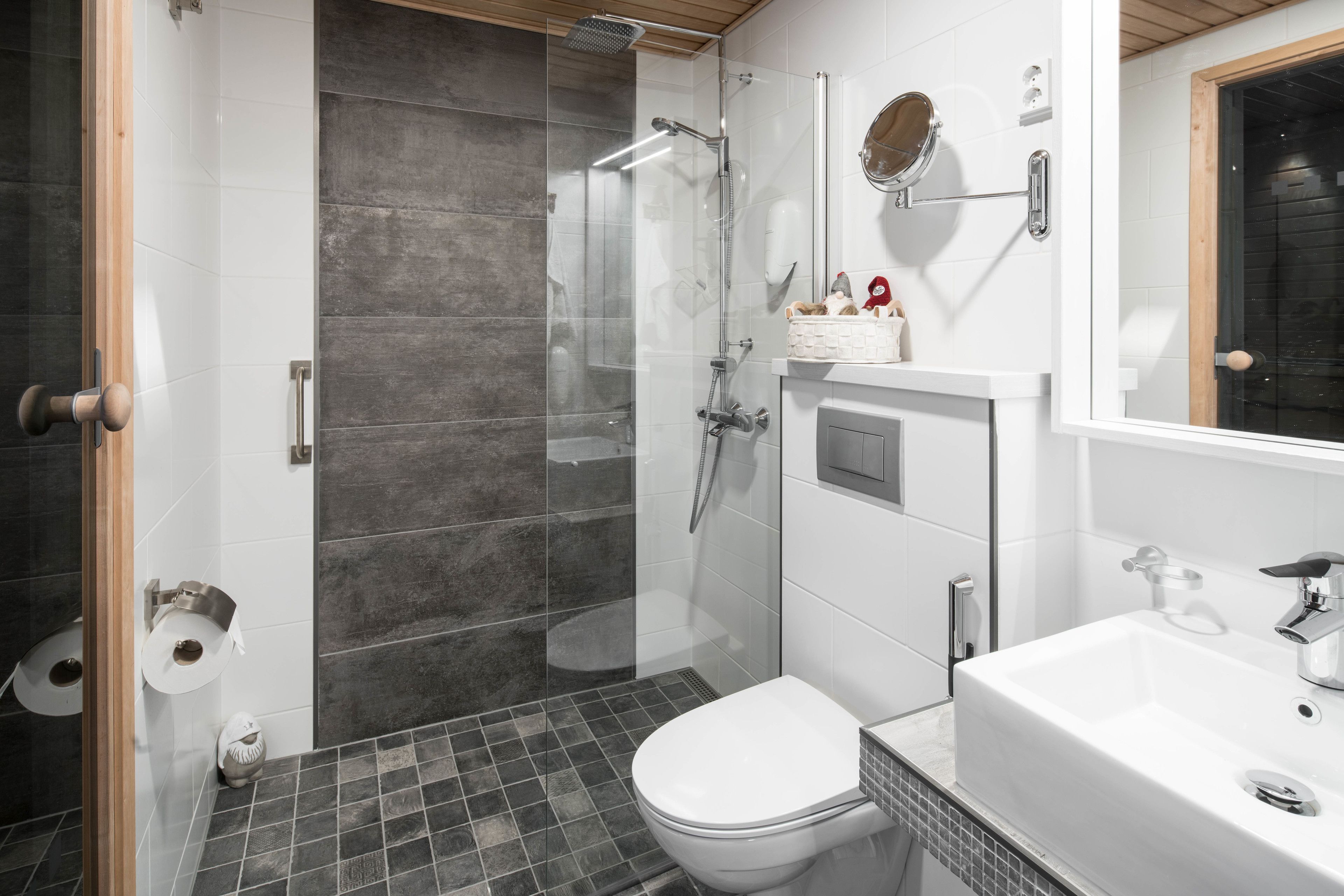 Photo - Santa's Igloos Arctic Circle