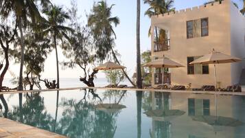 2 outdoor pools, pool umbrellas, sun loungers