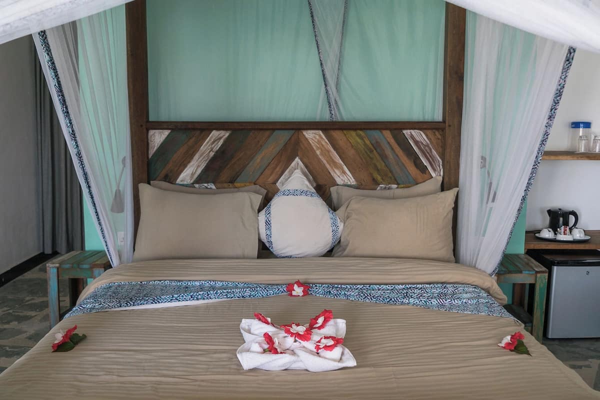 Down duvets, memory-foam beds, in-room safe, desk
