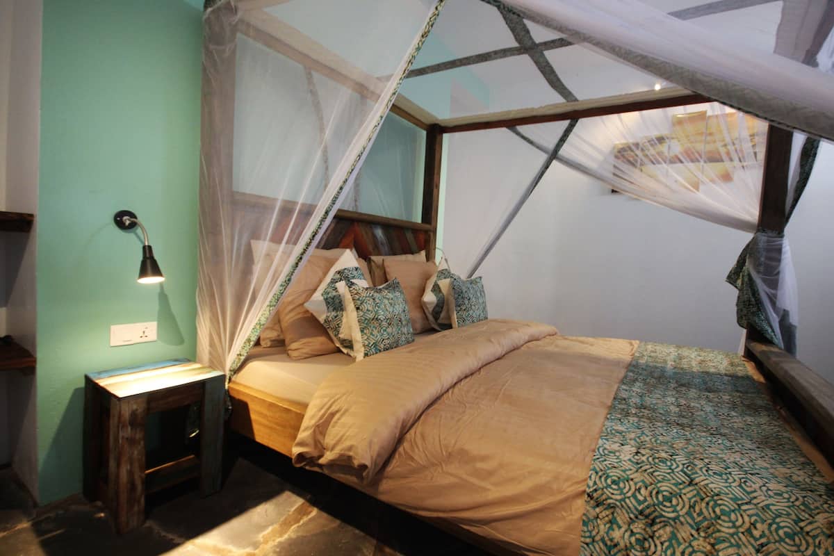 1 bedroom, down duvets, memory-foam beds, in-room safe