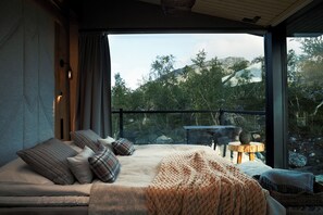 Suite with sauna and jacuzzi | Insonorizzazione, ferro/asse da stiro, Wi-Fi gratuito, lenzuola