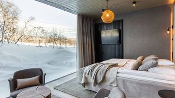 Soundproofing, iron/ironing board, free WiFi, bed sheets