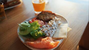 Desayuno buffet todos los días (con cargo)