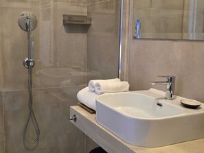 Comfort House, Non Smoking (n.1) | Interior - Be Your Home - Guest House Seataly (Civitavecchia)