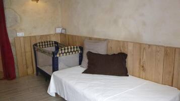 Chambre Double, rez-de-chaussée (Garonne)